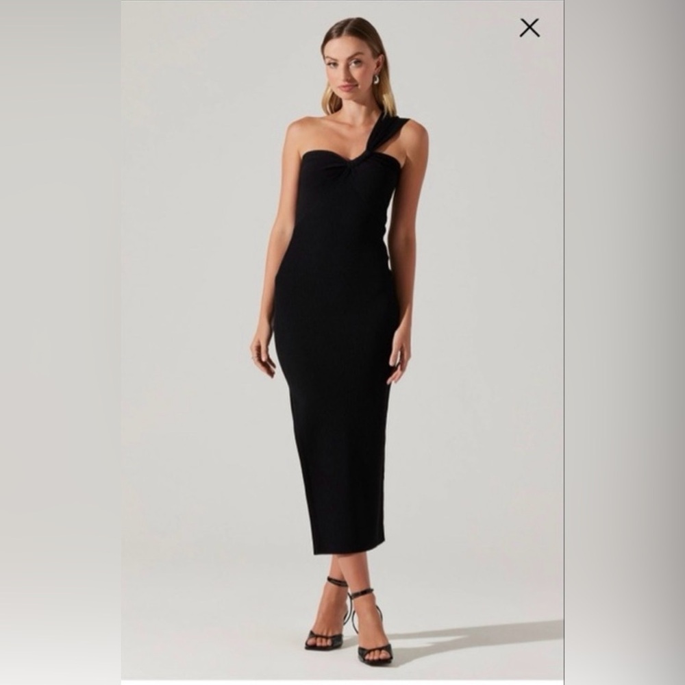 NWT ASTR The Label Brie One Shoulder Knit Ribbed Sweater Midi Length Dress XS